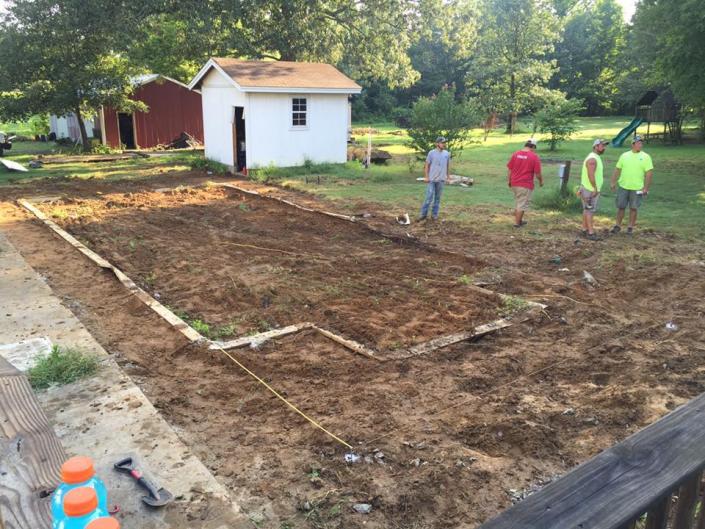 The starting process of a pool install.